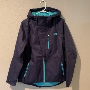 Women’s North Face snow coat